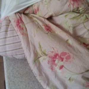 King size reversible comforter